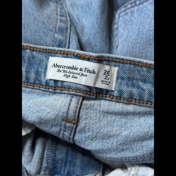Abercrombie & Fitch Jeans 26 / 2 Short Womens Blue 90s Relaxed Curvy High Rise - Picture 7 of 8